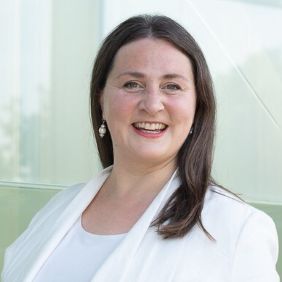 Dr. Vanessa Timmer