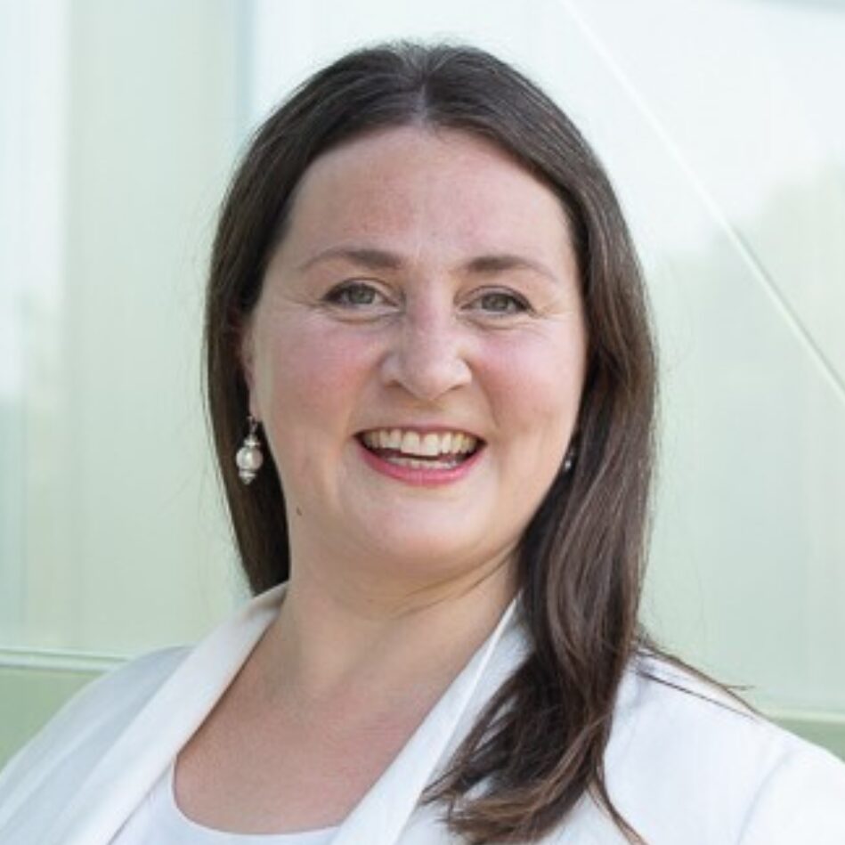 Dr. Vanessa Timmer Dr. Vanessa Timmer