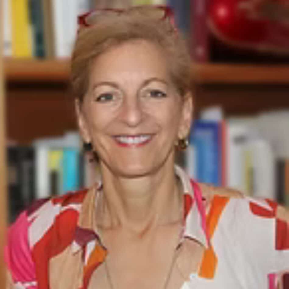Lynda S